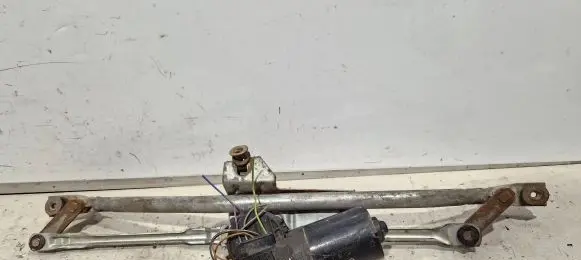 Audi A4 S4 B5 8D Front wiper linkage and motor 8d1955113