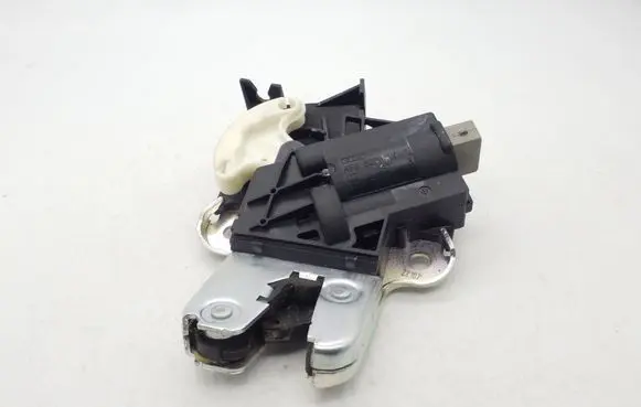 Audi A4 S4 B8 8K Tailgate/trunk/boot lock/catch/latch 4F5827505D