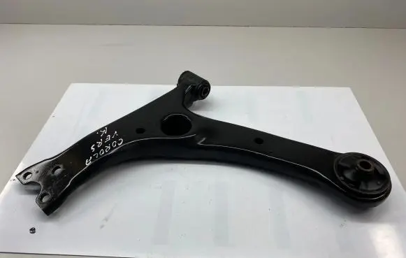 Toyota Corolla Verso AR10 Front lower control arm/wishbone 486550F010
