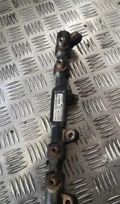 Ford Mondeo Mk III Fuel main line pipe 2s7q9d280ae