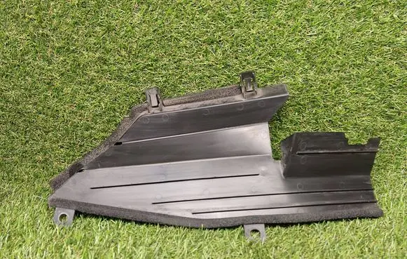 Nissan Leaf I (ZE0) Radiator trim 921823NK0A