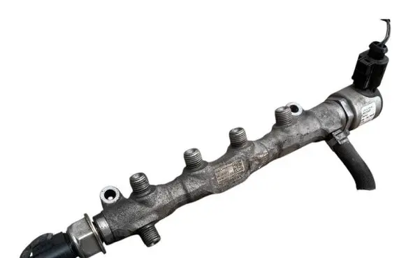Skoda Octavia Mk3 (5E) Fuel main line pipe 04L130089F 1705300459