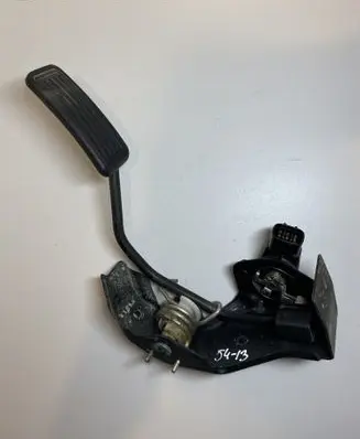 Toyota Avensis T250 Accelerator throttle pedal 7811135030