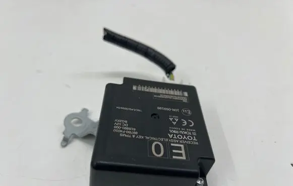 Toyota C-HR I Keyless (KESSY) go control unit/module 897B0F4010