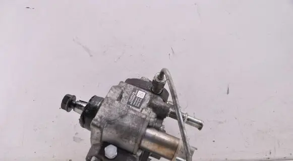 Opel Insignia B Fuel injection high pressure pump 55495426 H02940002441