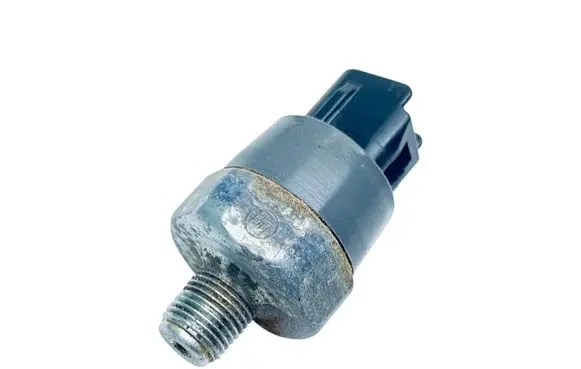 Lexus RX 450H Oil pressure sensor 8353005010 83530-05010