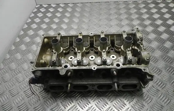 Suzuki Splash Engine head HAPD13 BV1130