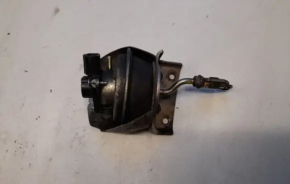 Renault Vel Satis Turbo system vacuum part 70122312