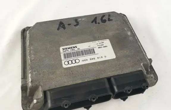 Audi A3 S3 8L Engine control unit/module 5WP4193 06A906019D