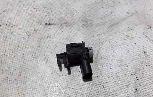 Audi Q5 SQ5 Turbo solenoid valve 1K0906283A