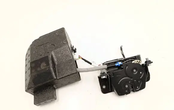 BMW X3 F25 Tailgate/trunk/boot lock/catch/latch 8251980 7249578
