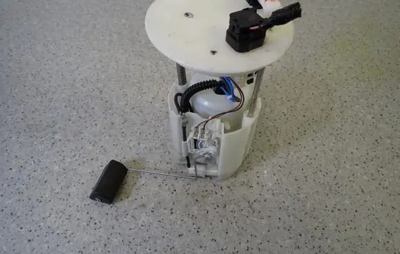 Suzuki Swift Cultus In-tank fuel pump 