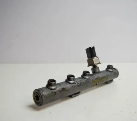 Audi A4 S4 B7 8E 8H Fuel main line pipe 059130089AA 059130758E