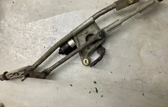 Volvo S60 Front wiper linkage and motor 9171901 404606 1491C