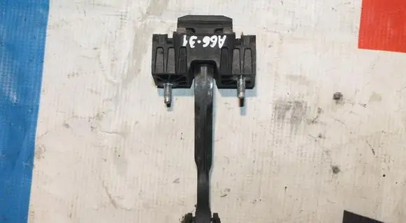 Volvo XC90 Front door upper hinge 30715021 A6631