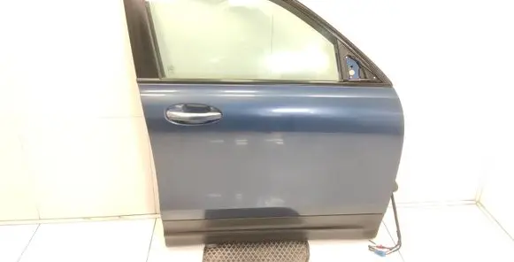 Mercedes-Benz EQB Front door
