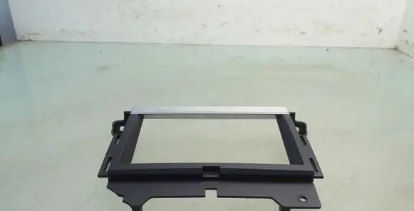 Land Rover Range Rover Sport L320 Radio/GPS head unit trim CH32044H94BAW CH32044H94B