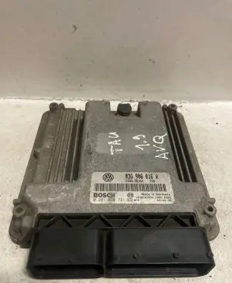 Volkswagen Touran I Engine control unit/module 03G906016A 1039S02834 0281010731