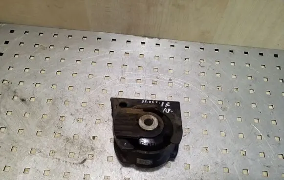 Toyota RAV 4 (XA30) Gearbox mount