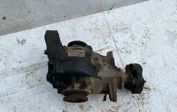 BMW 3 E92 E93 Rear differential 7566628 8911110404030008