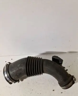 Air intake hose/pipe