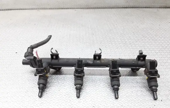KIA Rio Fuel injectors set 0K30E1315X 0K30E13250