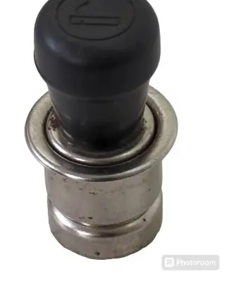 Subaru Forester SF Cigarette lighter front 