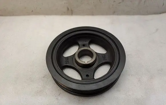 Toyota Corolla Verso AR10 Crankshaft pulley 134080R011
