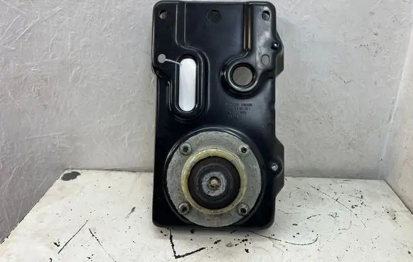 BMW 4 F32 F33 Battery tray 7395739