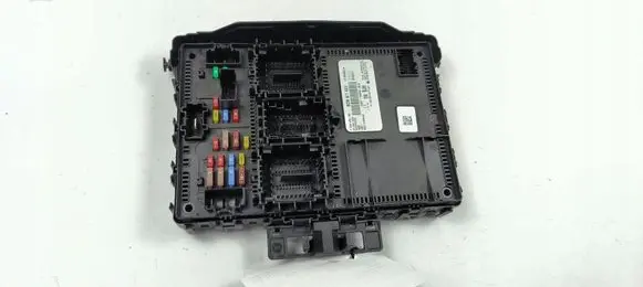 Ford Focus Relay mounting block JX6T-15604-BJH