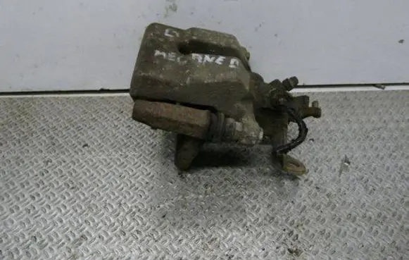 Renault Megane II Brake caliper pad carrier rear 696075