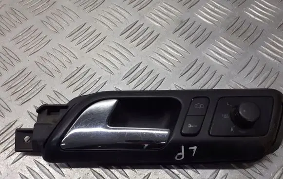 Volkswagen Polo IV 9N3 Front door interior handle 6Q1837247