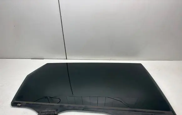 Audi Q7 4M Rear door window glass 4M0845026B