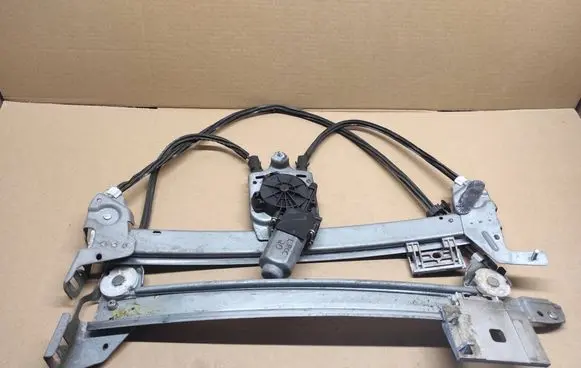 Renault Megane II Front door window regulator with motor 8201010930