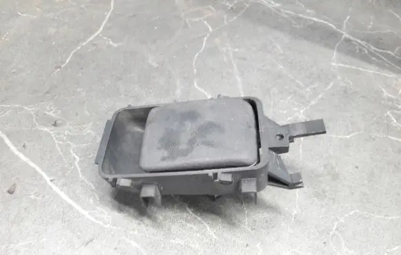 Mercedes-Benz E W210 Tailgate interior release/open handle 2107660043