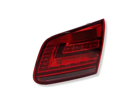 Volkswagen Tiguan Tailgate rear/tail lights 5N0945308