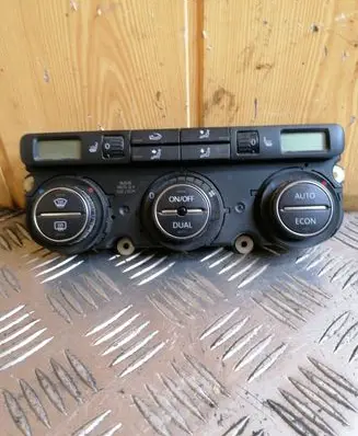 Volkswagen PASSAT B6 Climate control unit 74677532V