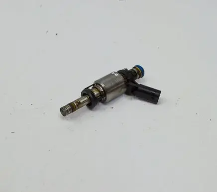 Audi A4 S4 B8 8K Fuel injector 06H906036G