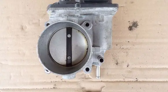 Lexus RX 450H Throttle valve 2203031090