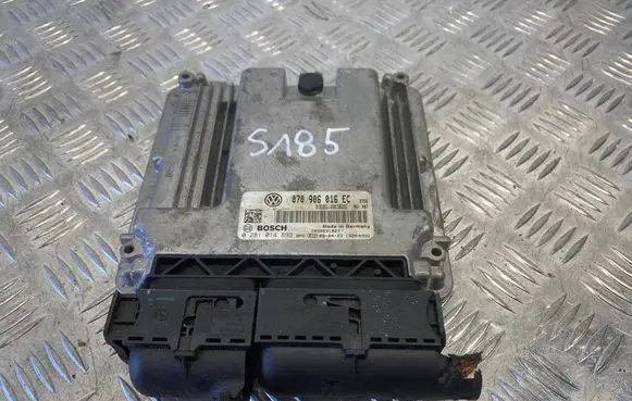 Volkswagen Transporter - Caravelle T5 Engine control unit/module 070906016EC 0281014893 1039S31927