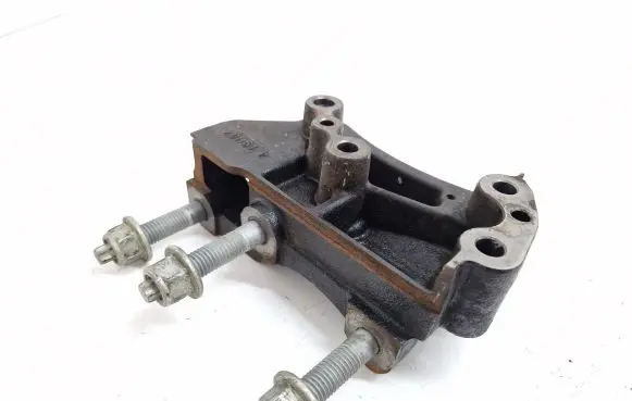 Ford Focus Engine mounting bracket JN1Q6030AB