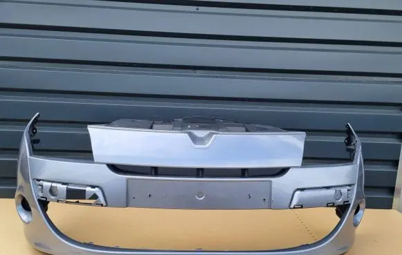 Renault Megane III Front bumper