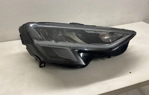 Audi A3 8Y Headlight/headlamp 8Y0941012 90193976