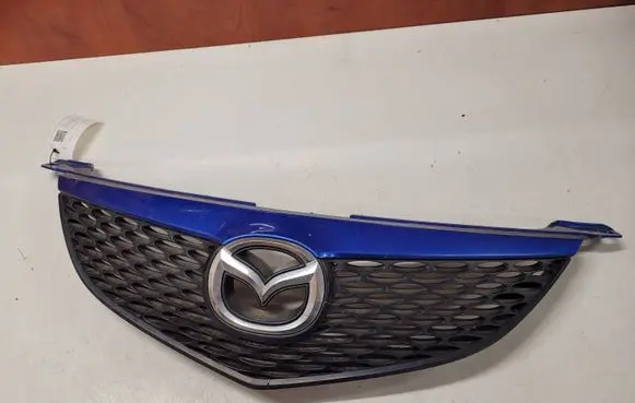 Mazda 3 I Front bumper upper radiator grill BN8V50711