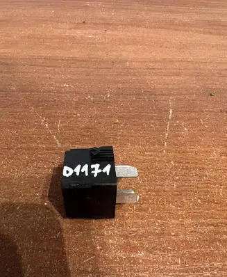 Mercedes-Benz SL R129 Other relay A0025421319 D1171