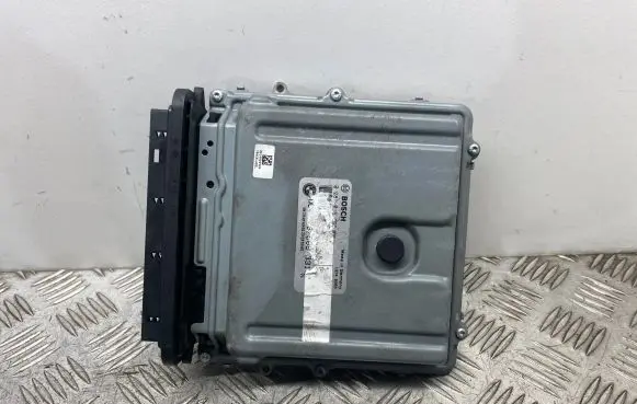BMW 5 GT F07 Engine control unit/module 8509331 0281016665