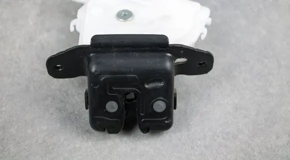 Toyota Yaris Tailgate/trunk/boot lock/catch/latch