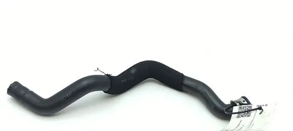 Mercedes-Benz C W204 Engine coolant pipe/hose A2045010982