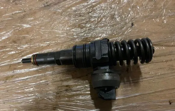Audi A3 S3 8L Fuel injector 038130073AG