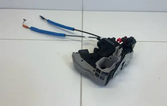 Hyundai Kona I Rear door lock 81320J9010